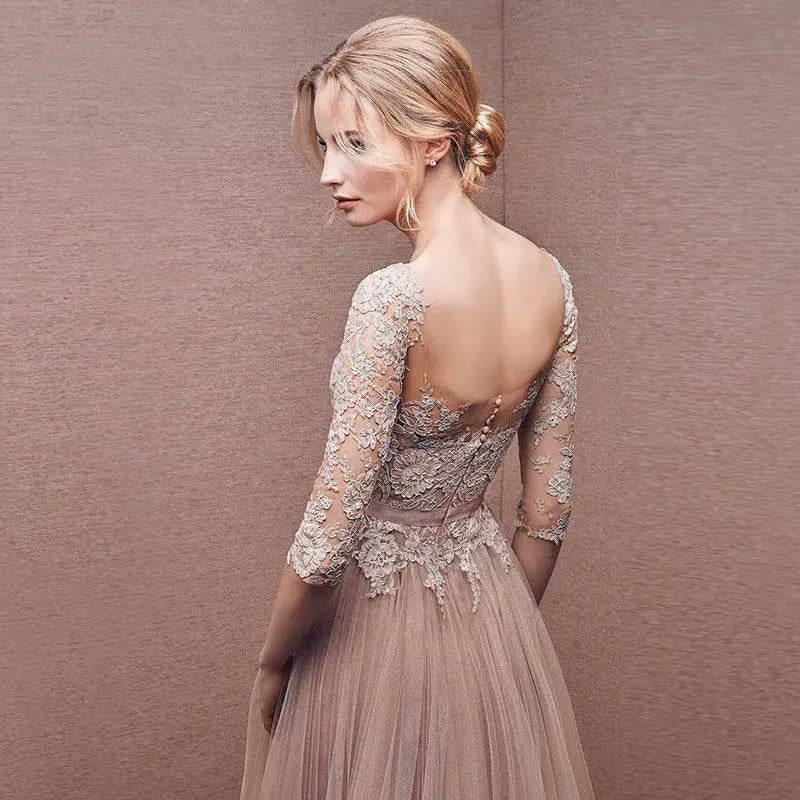 Elegant Scoop Neckline Tulle Dress - Lace Appliqué & High Split - Buy Center UK