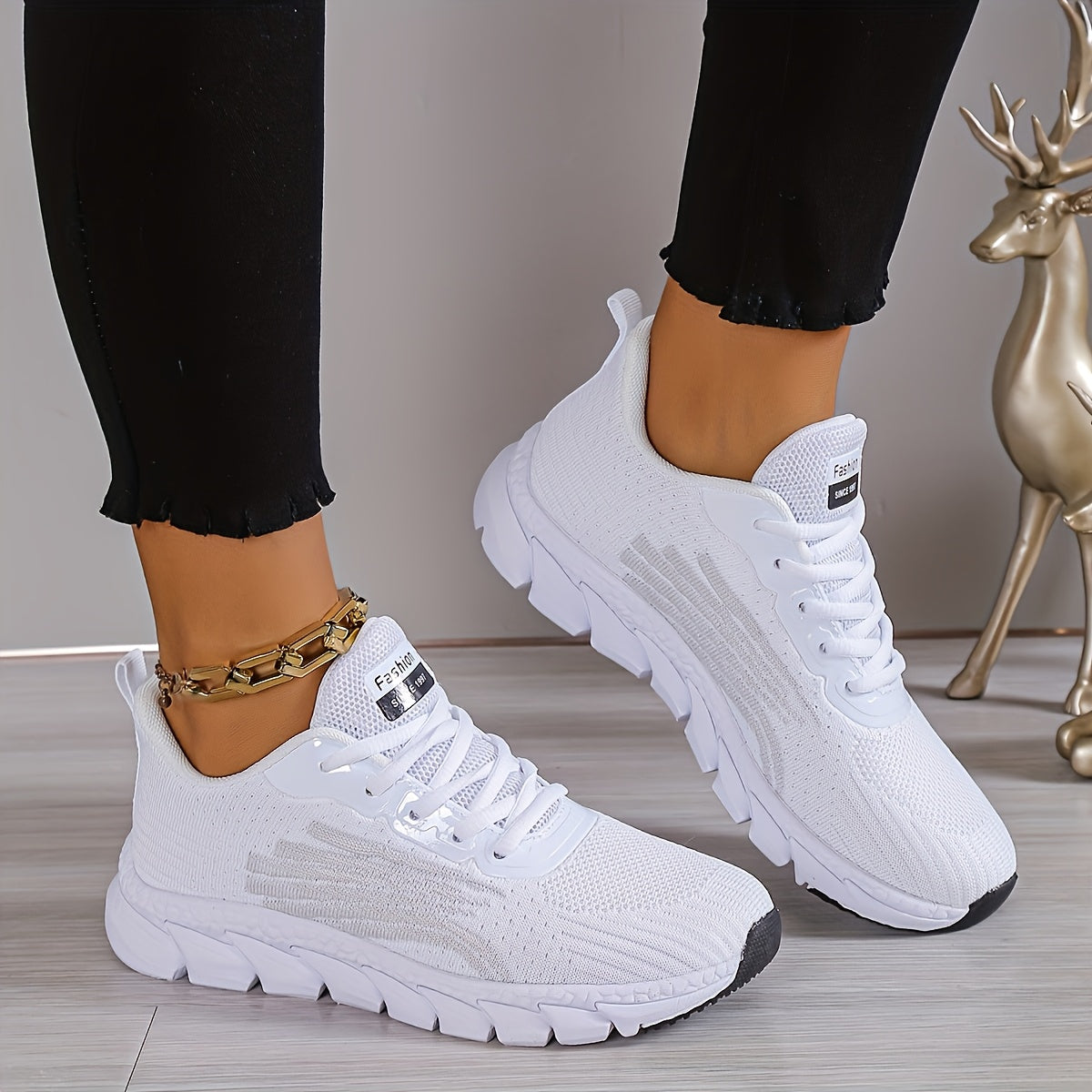 WomenS Black and White Classic Casual Sports Shoes Breathable and Comfortable Upper Lightweight Flexible and Elastic Sole Suitable for Daily Leisure Fitness and Various Sports