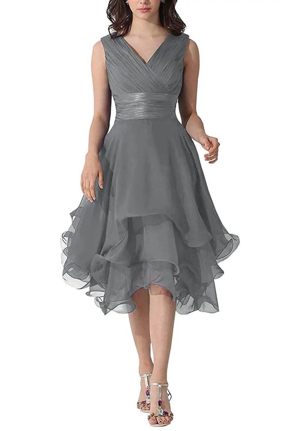 Elegant Tulle A-Line V-Neck Bridesmaid Dress - Knee Length, Pleated - Buy Center UK