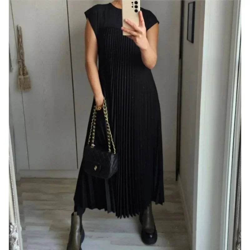 Buy Center Women's Sleeveless Maxi Dress - Loose, Pleated & Chic - Buy Center UK