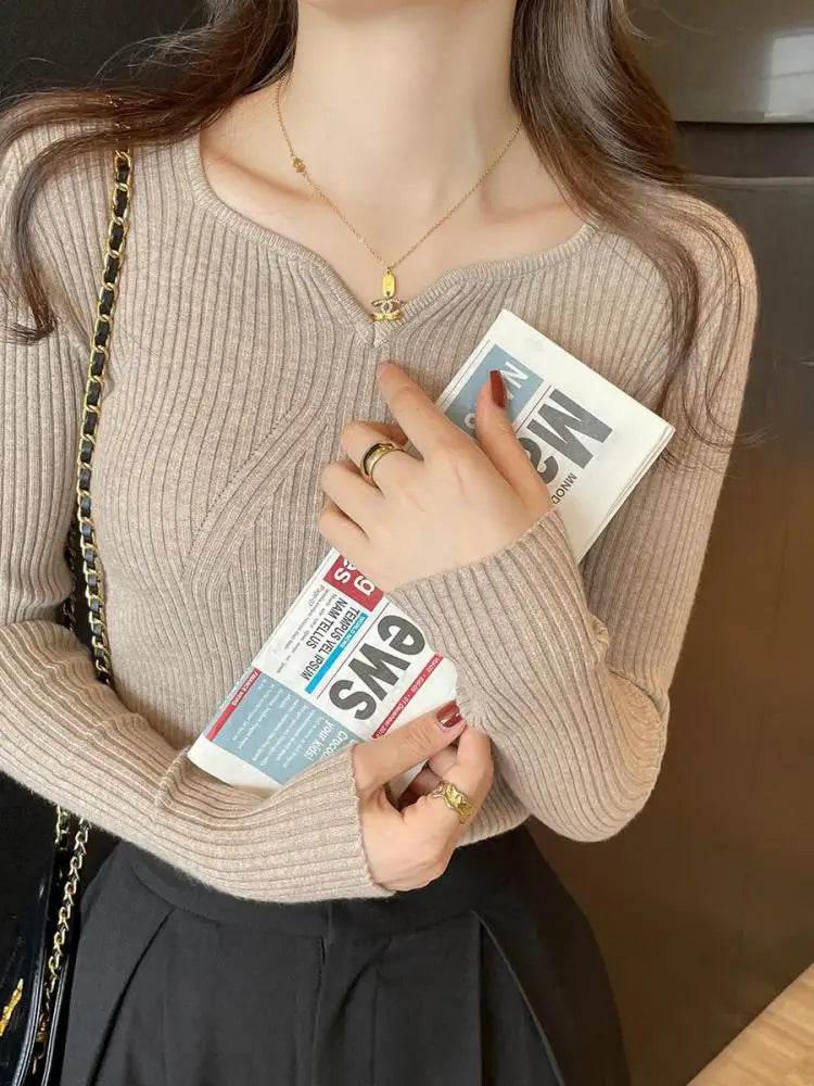 Buy Center Women’s Chic V-neck Pullover - Slim Fit Autumn Sweater - Buy Center UK