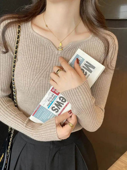 Buy Center Women’s Chic V-neck Pullover - Slim Fit Autumn Sweater - Buy Center UK