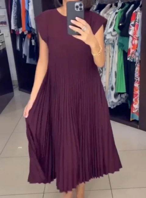 Buy Center Women's Sleeveless Maxi Dress - Loose, Pleated & Chic - Buy Center UK