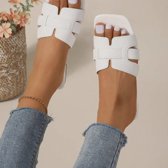 Stylish Womens Casual Summer Sandals Fashionable New Lightweight SlipOn Beach Shoes for Indoor and Outdoor Wear