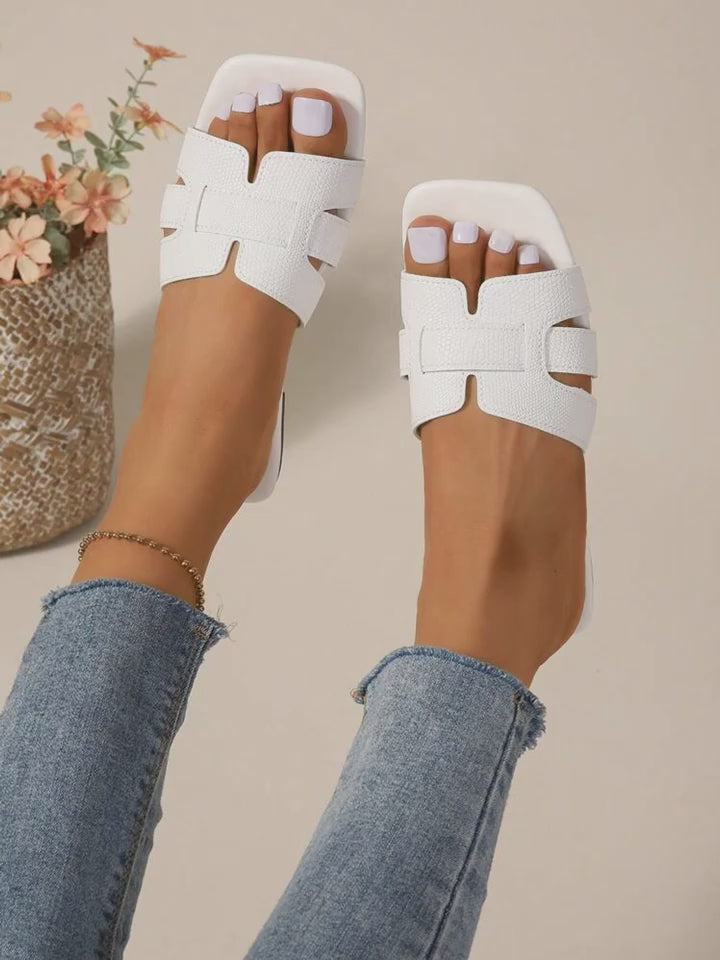 Stylish Womens Casual Summer Sandals Fashionable New Lightweight SlipOn Beach Shoes for Indoor and Outdoor Wear